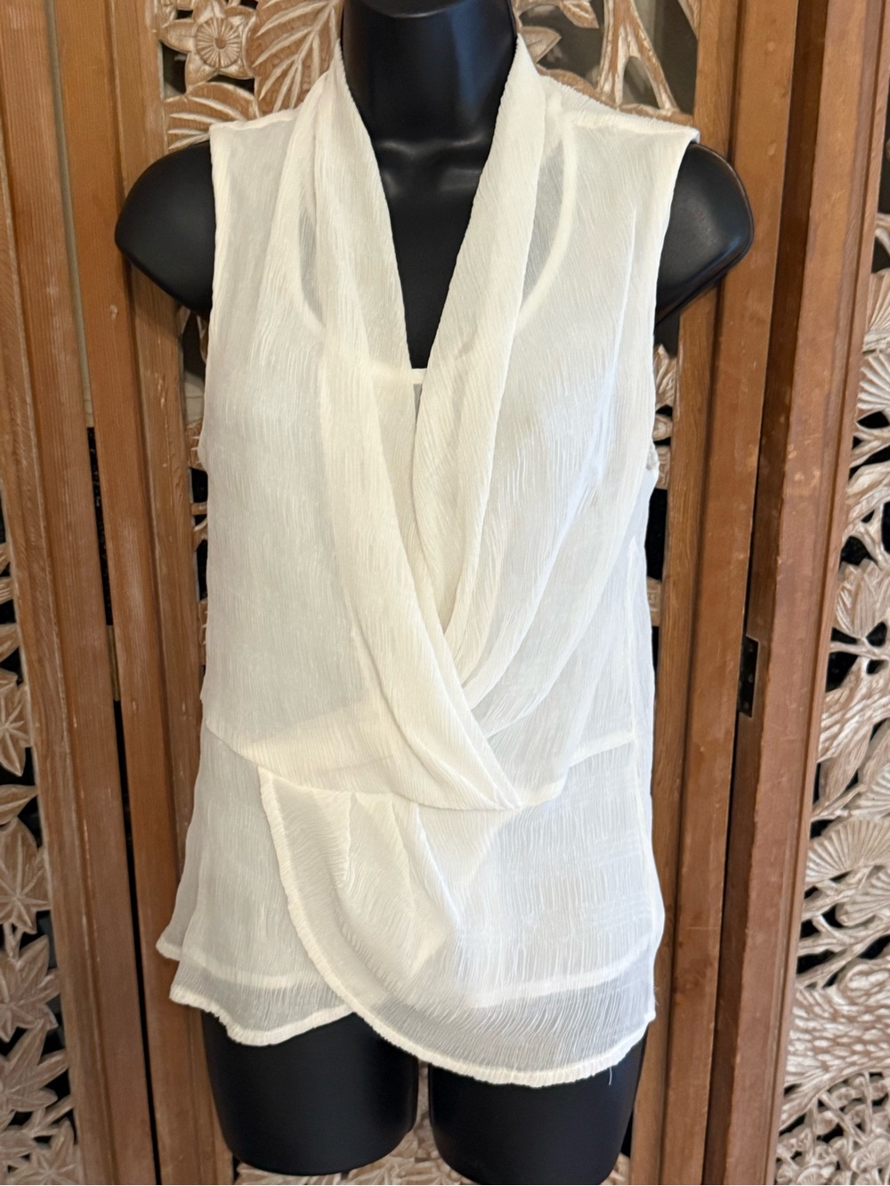 Donna Karan New York Women's Sleeveless Textured Crepe Peplum Blouse
